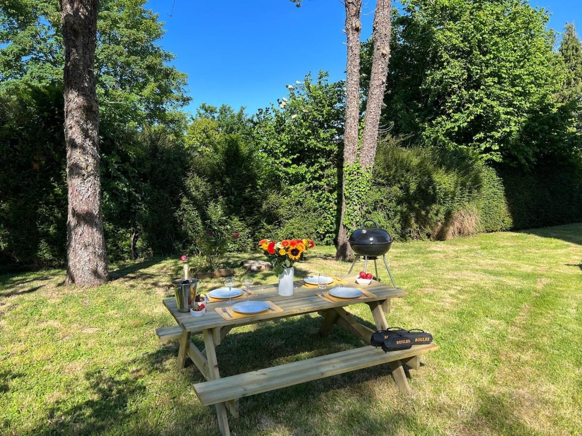 Apartmán Le Manoir Des Lys Tilly-sur-Seulles Exteriér fotografie